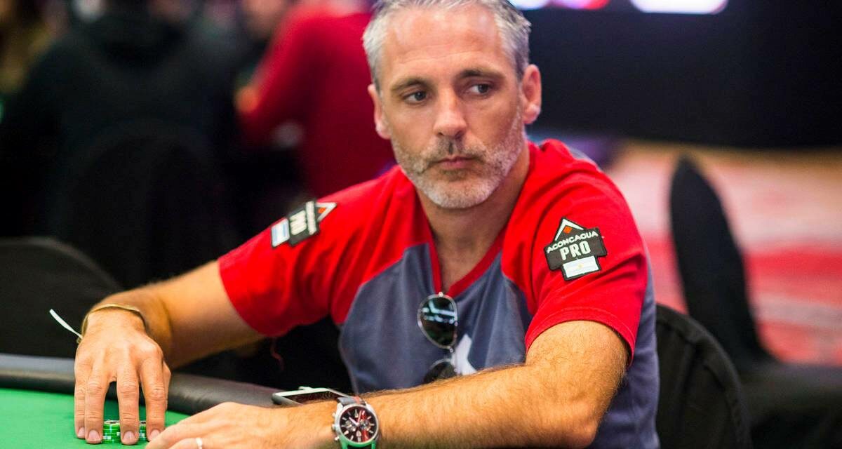 Vainqueur du Main Event des WSOP 2020, Damian Salas se dirige vers Las Vegas